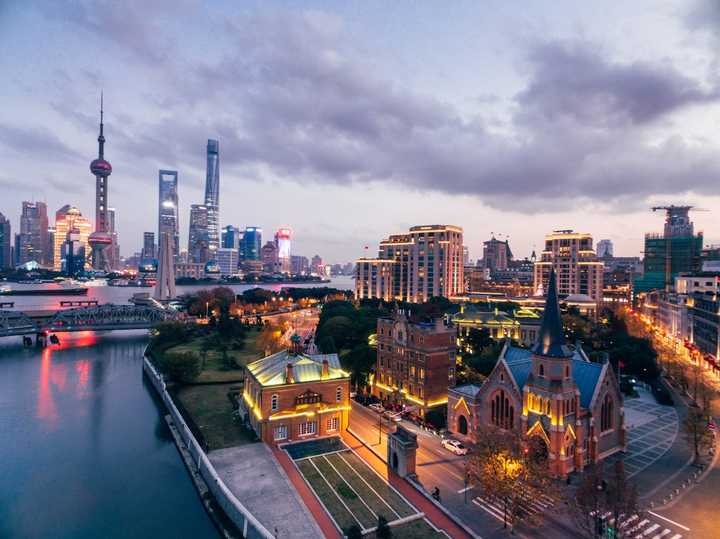 上海，历史长河中的文化瑰宝与现代都市风采